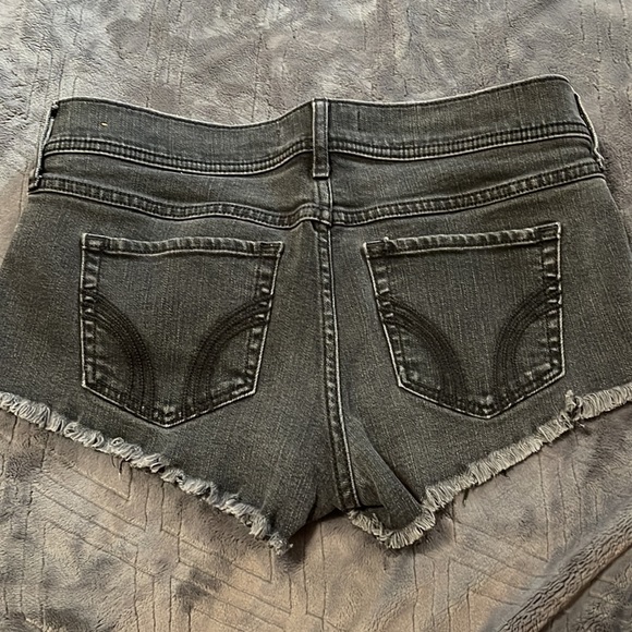 Hollister Shorts - Picture 7 of 9